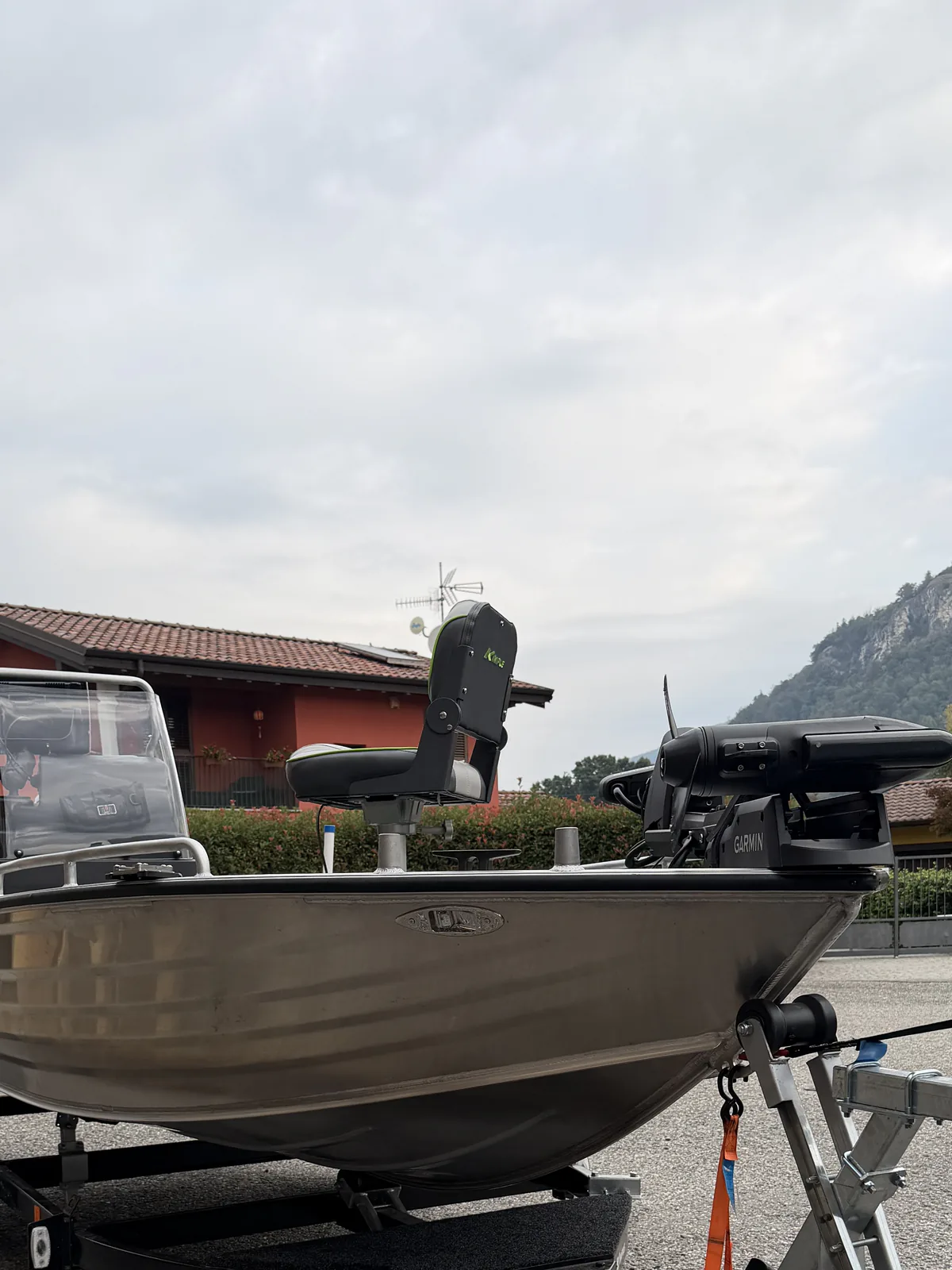 Fiancata della Kimple Adventure 446 Northen sul carrello